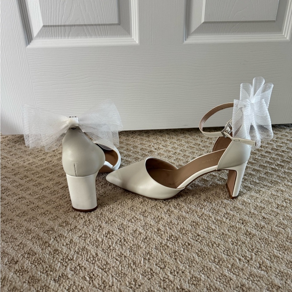 Bridal Closed Toe Heels with Removable Bow